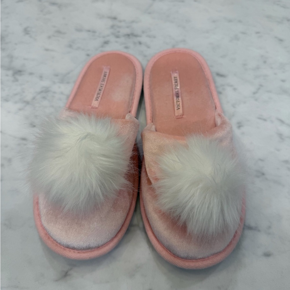 Victoria's Secret Pink Pom Slippers